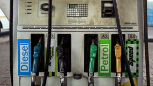 Petrol Prices: పెట్రోల్, డీజిల్ ధరలు త్వరలో తగ్గింపు.. ! క్లారిటీ ఇచ్చేసిన కేంద్ర ప్రభుత్వం.. ఉపశమనం లభించినట్లే..
