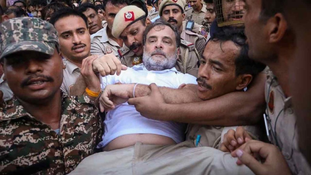 Rahul Gandhi: ‘ప్రభుత్వాన్ని తొలగించండి’ అని పోలీసులు నా చెవిలో చెప్పారు: రాహుల్ గాంధీ
