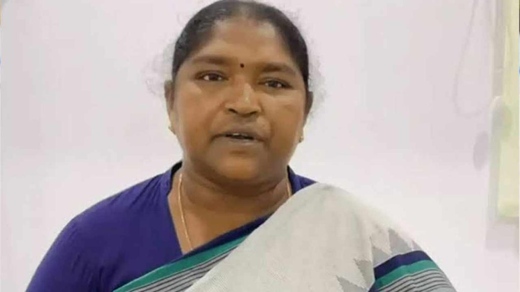 Minister Seethakka : ములుగు టూర్‌కు వెళ్తున్నారా? మంత్రి సీతక్క కీలక హెచ్చరిక.!