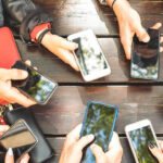 Smart Phones: భారీగా పెరగనున్న స్మార్ట్‌ఫోన్, ల్యాప్‌టాప్ ధరలు..! ఒకేసారి ఎంతంటే..?