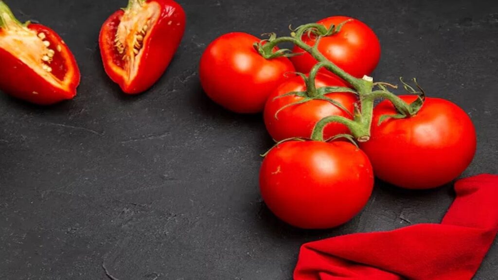 Kitchen Tips: ఈ తప్పులు చేయొద్దనేది.. వర్షాకాలంలో ఈ కూరగాయలు, పండ్లు ఫ్రిజ్‌లో అస్సలు పెట్టకండి!