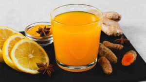 Health Tips : వర్షాకాలంలో అల్లం-పసుపు టీ ఎందుకు తాగాలి.?