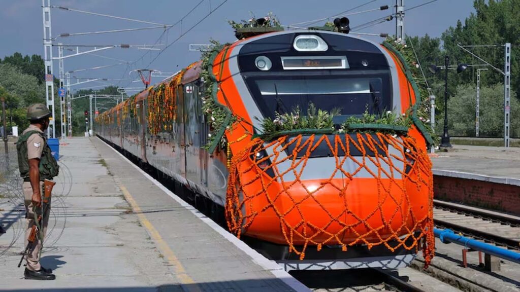 Vande Bharat Sleeper: జూలై 17 నుంచి మరో కొత్త వందే భారత్‌ స్లీపర్‌.. ఏ రూట్లలో అంటే..