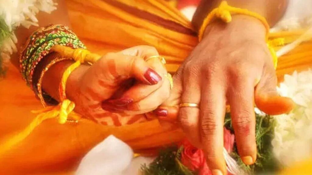 తెలుసుకోండి.. ఒకసారి కాదు, రెండు సార్లు పెళ్లి చేసుకునే రాశుల వారు వీరే