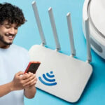 WiFi: వై-ఫై ఉపయోగిస్తున్నప్పుడు ఇలా అస్సలు చేయవద్దు.. ఇంటర్నెట్ వేగం డౌన్‌..!