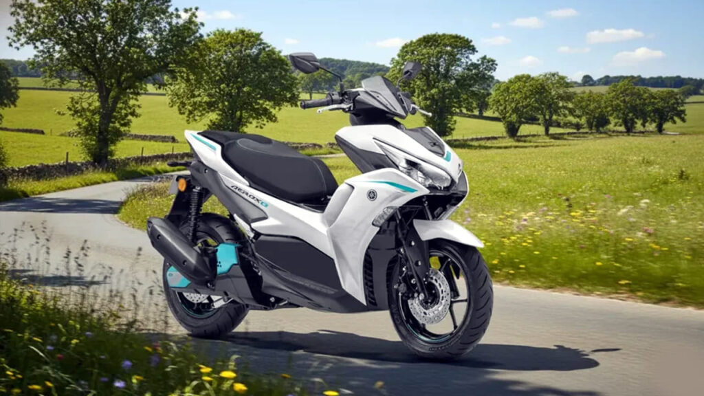 Yamaha: యమహా నుంచి కొత్త ఎలక్ట్రిక్ స్కూటర్.. 117 కి.మీ. రేంజ్‌.. ధర ఎంతో తెలుసా?